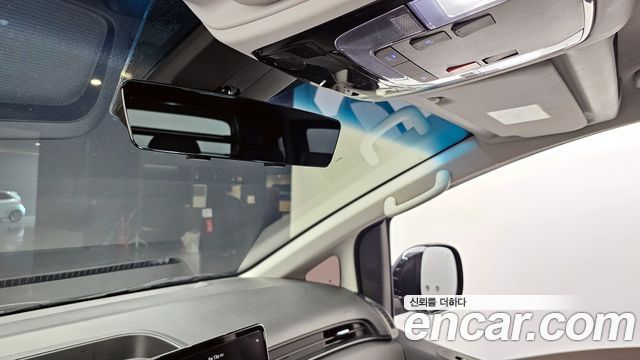 Hyundai Staria 2023 — photo 25