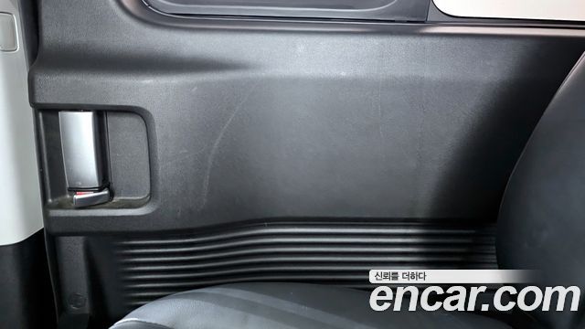 Hyundai Staria 2023 — photo 15