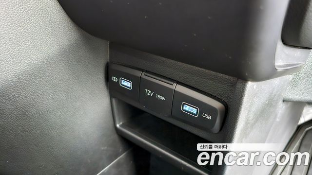 Hyundai Staria 2023 — photo 30