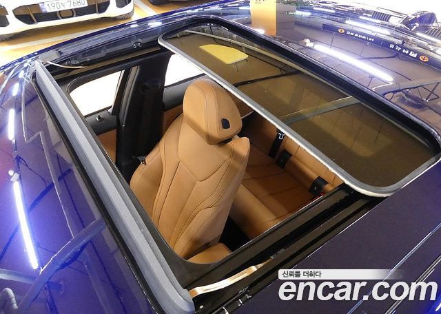 BMW 3-Series 2025 — photo 19