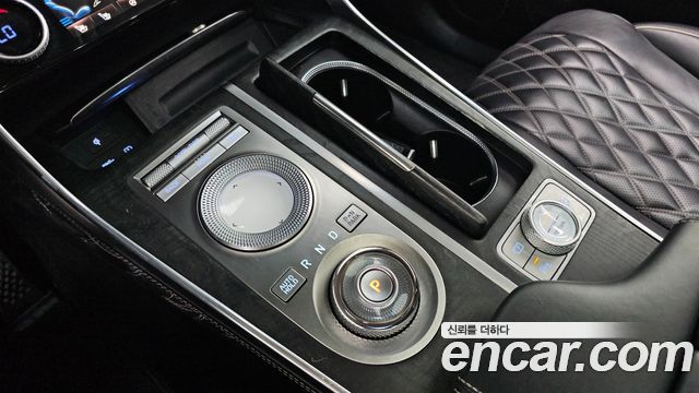 Genesis GV80 2022 — photo 12