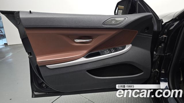 BMW 6-Series 2016 — photo 14