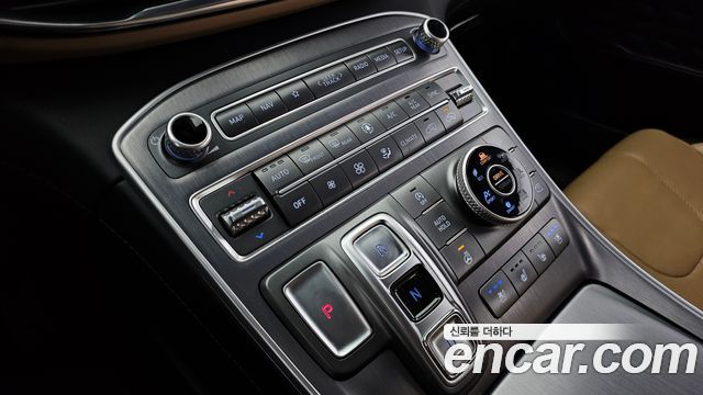 Hyundai Santafe 2021 — photo 9