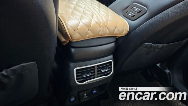 Hyundai Santafe 2021 — photo 17