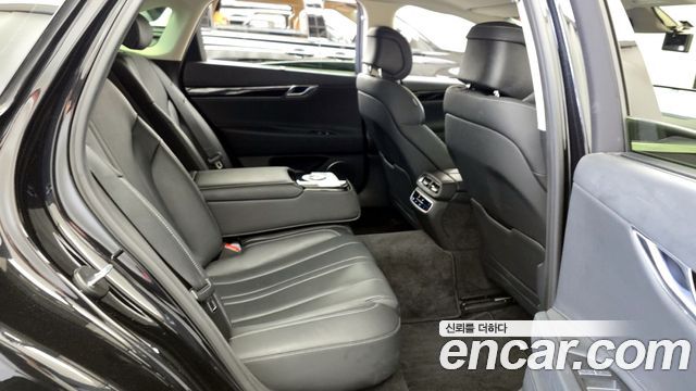 Genesis G80 2022 — photo 18
