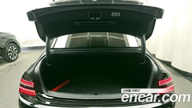 Genesis G80 2022 — photo 26