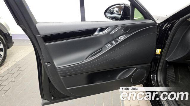 Genesis G80 2022 — photo 14