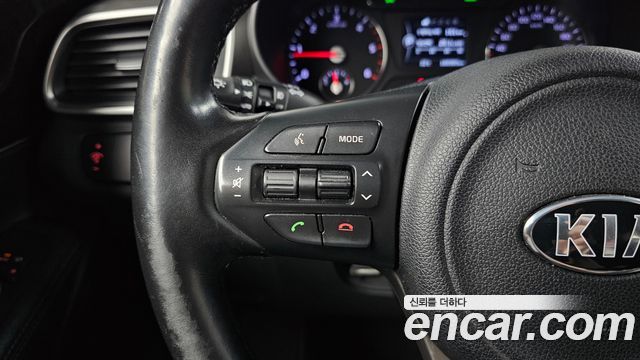 Kia Sorento 2015 — photo 16