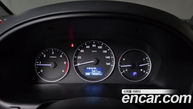 Hyundai Starex 2018 — photo 8