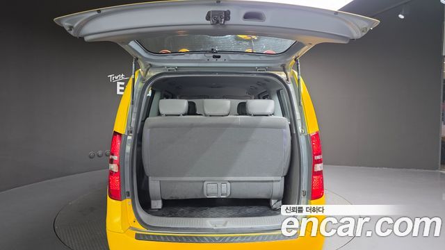 Hyundai Starex 2018 — photo 20