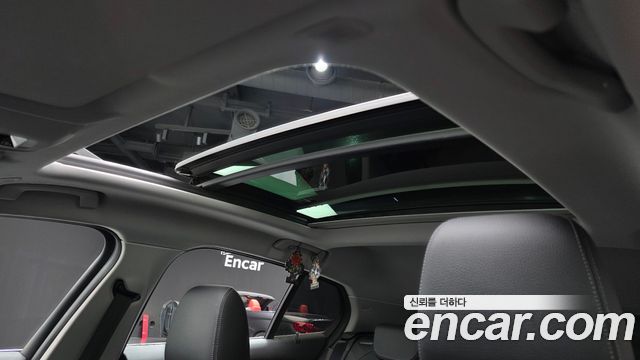BMW 1-Series 2022 — photo 22
