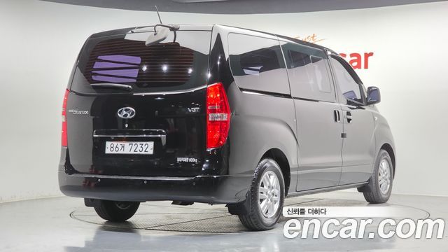 Hyundai Starex 2017 — photo 2