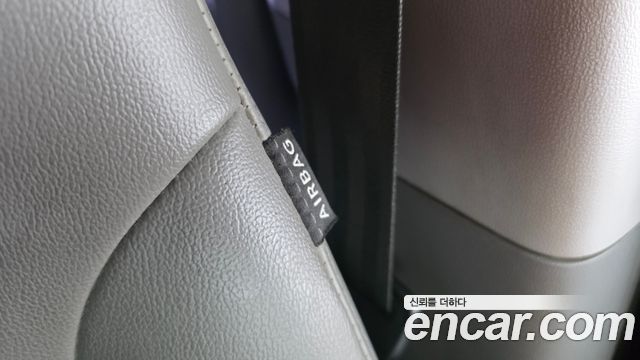 Hyundai Starex 2017 — photo 17