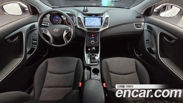 Hyundai AVANTE 2015 — photo 10