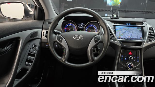 Hyundai AVANTE 2015 — photo 18