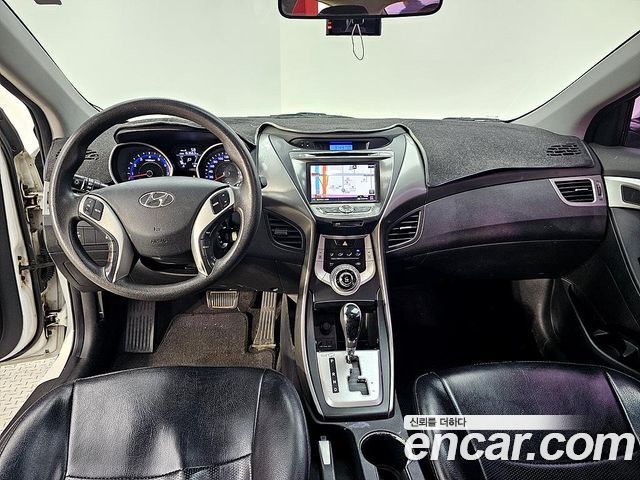 Hyundai AVANTE 2012 — photo 5