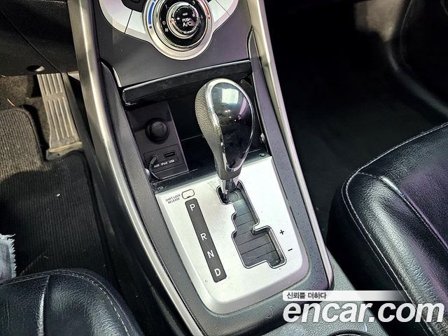 Hyundai AVANTE 2012 — photo 14