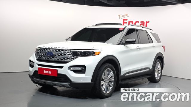 Ford Explorer 2020 — photo 1