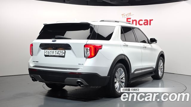 Ford Explorer 2020 — photo 2
