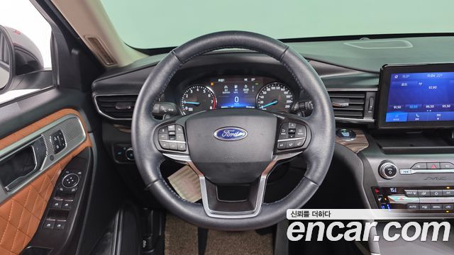 Ford Explorer 2020 — photo 14
