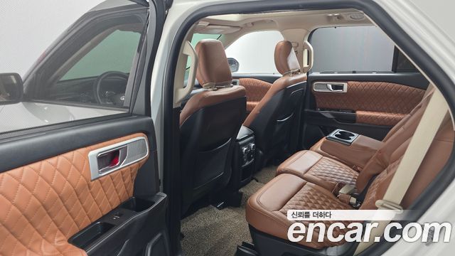 Ford Explorer 2020 — photo 17