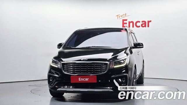 Kia Canival 2019 — photo 3