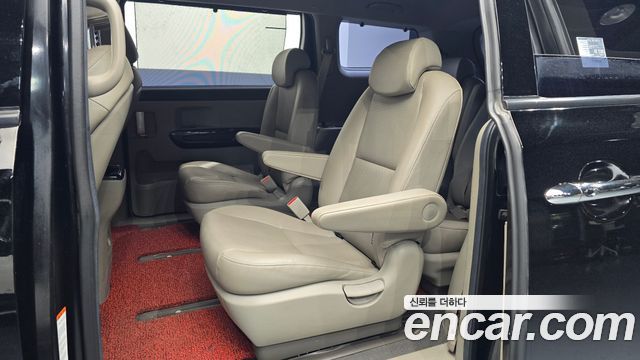 Kia Canival 2019 — photo 12