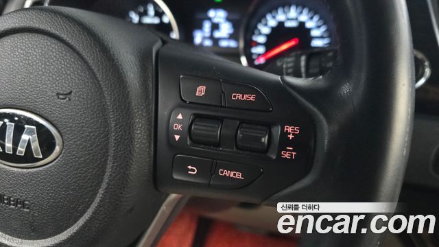 Kia Canival 2019 — photo 17