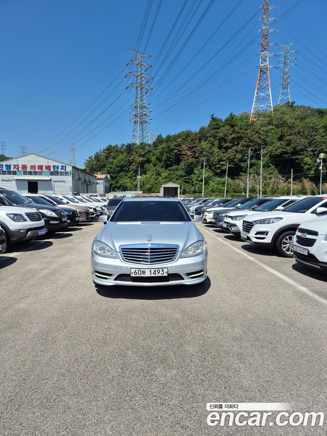 Mercedes-Benz S-Class 2011 — photo 2