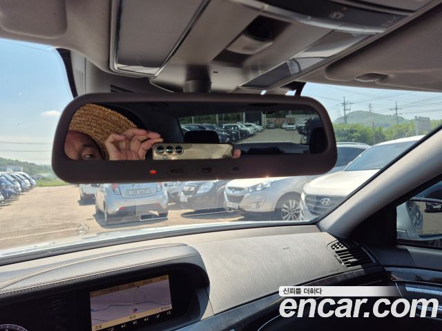 Mercedes-Benz S-Class 2011 — photo 11