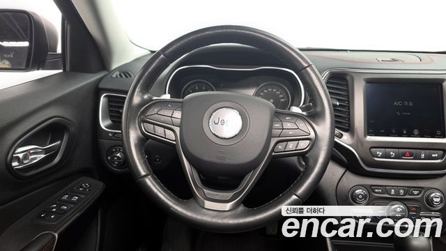 Jeep Cherokee 2021 — photo 18