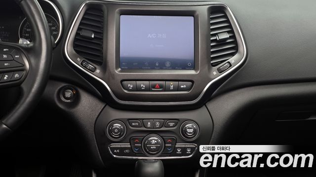 Jeep Cherokee 2021 — photo 19