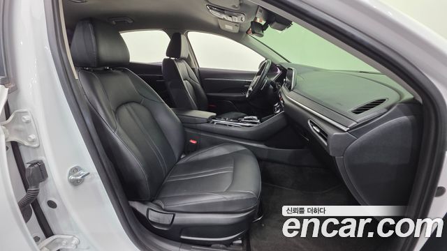 Hyundai Sonata 2020 — photo 13