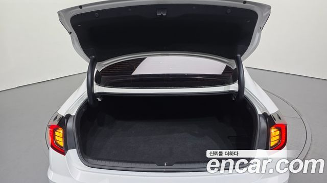 Hyundai Sonata 2020 — photo 31