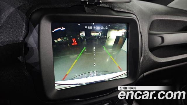 Jeep Renegade 2019 — photo 17