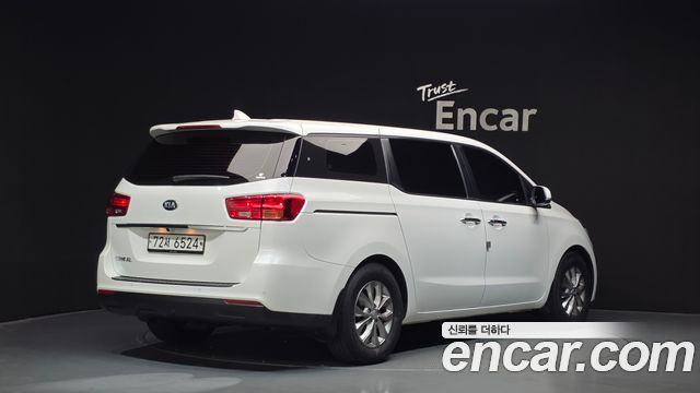 Kia Canival 2019 — photo 2