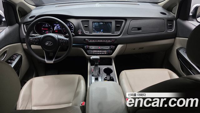 Kia Canival 2019 — photo 7