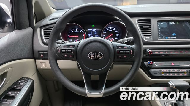 Kia Canival 2019 — photo 13
