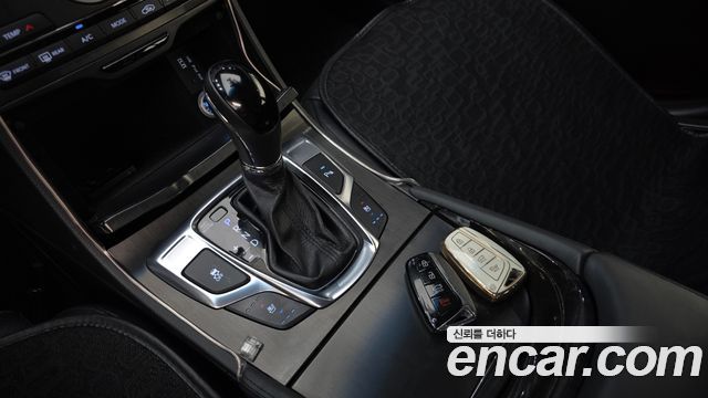 Hyundai Grandeur 2015 — photo 12