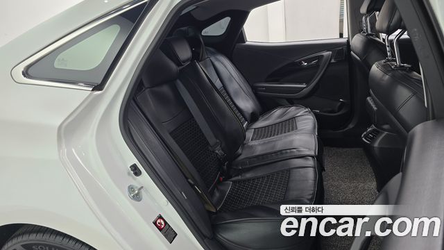 Hyundai Grandeur 2015 — photo 17