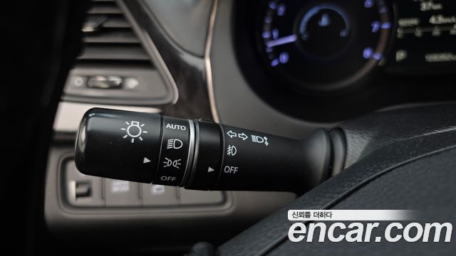 Hyundai Grandeur 2015 — photo 25