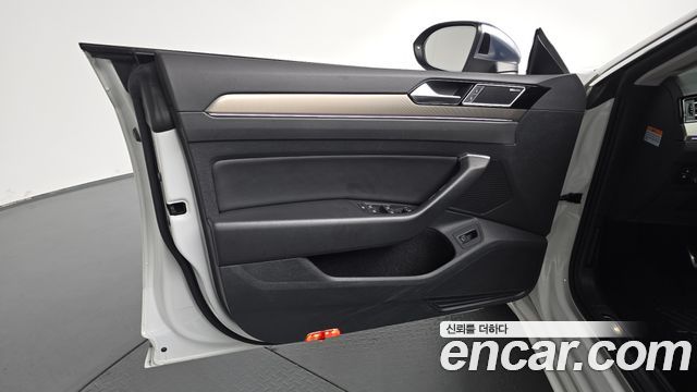 Volkswagen Arteon 2019 — photo 14