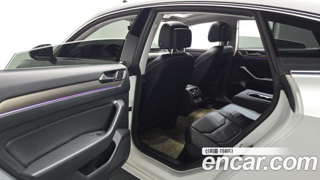 Volkswagen Arteon 2019 — photo 16