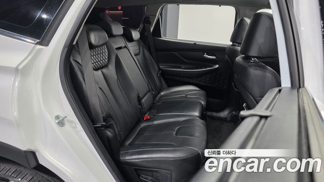 Hyundai Santafe 2019 — photo 18