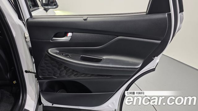 Hyundai Santafe 2019 — photo 15
