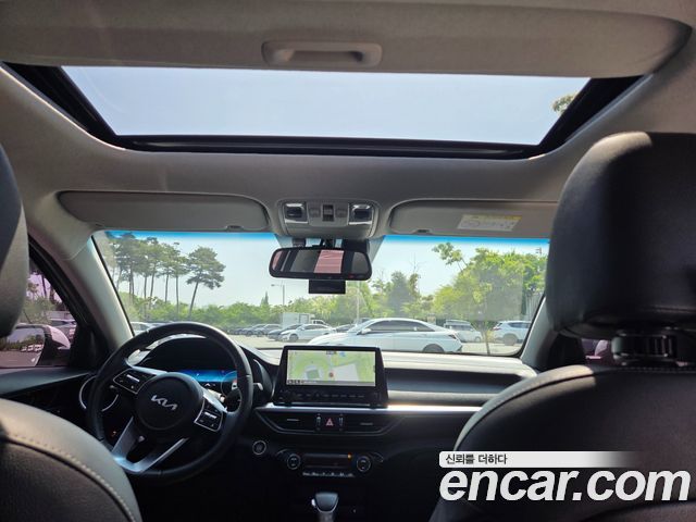 Kia K3 2022 — photo 16