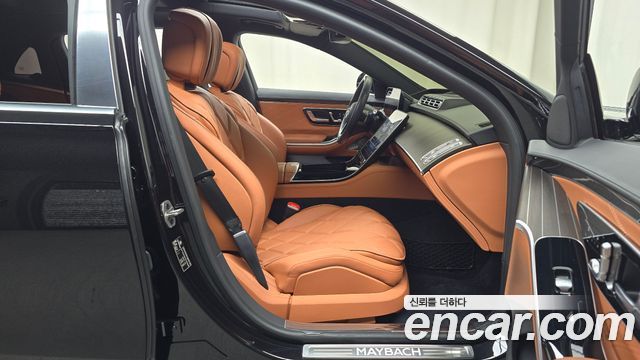 Mercedes-Benz S-Class 2023 — photo 12