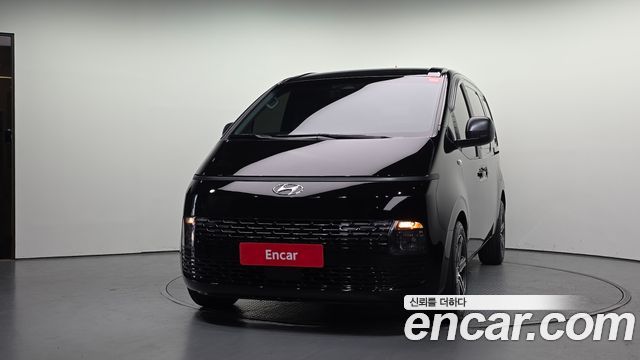 Hyundai Staria 2022 — photo 3
