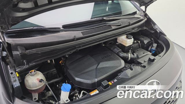 Hyundai Staria 2022 — photo 6