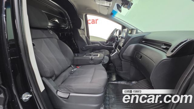 Hyundai Staria 2022 — photo 13